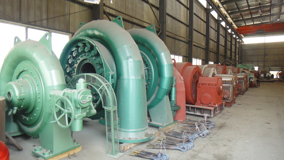 PLC-gesteuerte Pelton-Wasserkraftanlage für atmosphärischen Auslassdruck und automatischen Betrieb