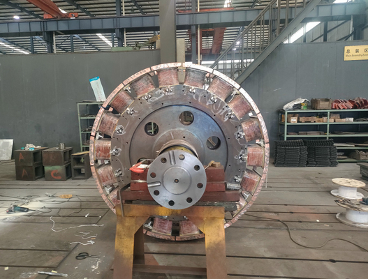 Kohlenstoffstahl-Wasserturbine Vertikale Wellenströmungsrate 0,1 m3/S-10 m3/S Für Wasserkraft