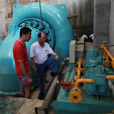 Horizontale Wasserturbine Kaplan auf Sticheleien-Wasserkraftwerk-Generator HPP 1720 Kilowatt