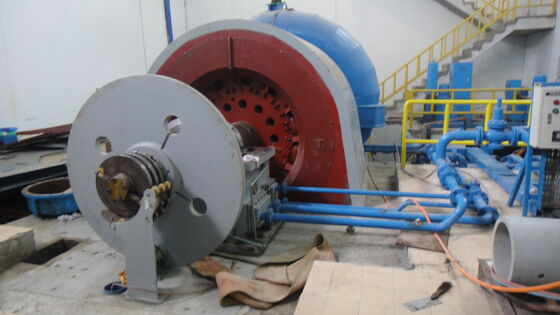 Francis-Wasserturbine 50kW-20MW Kapazität 400V-6300V bürstenloser Generator